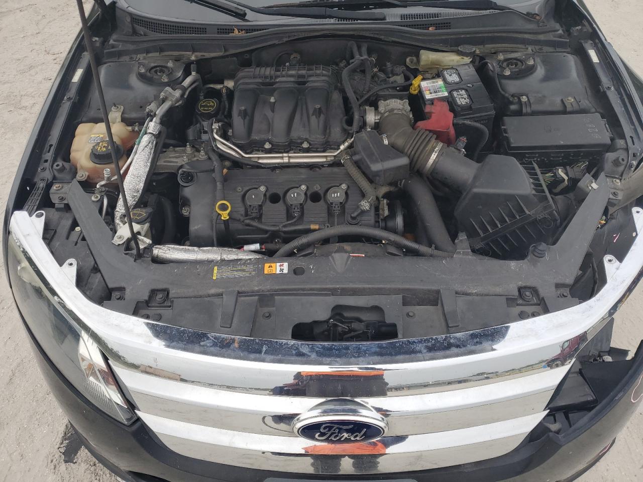 2012 Ford Fusion - Image 11