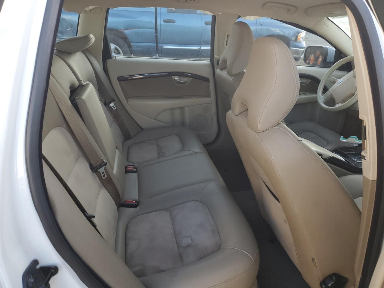 2008 Volvo XC70 - Image 10