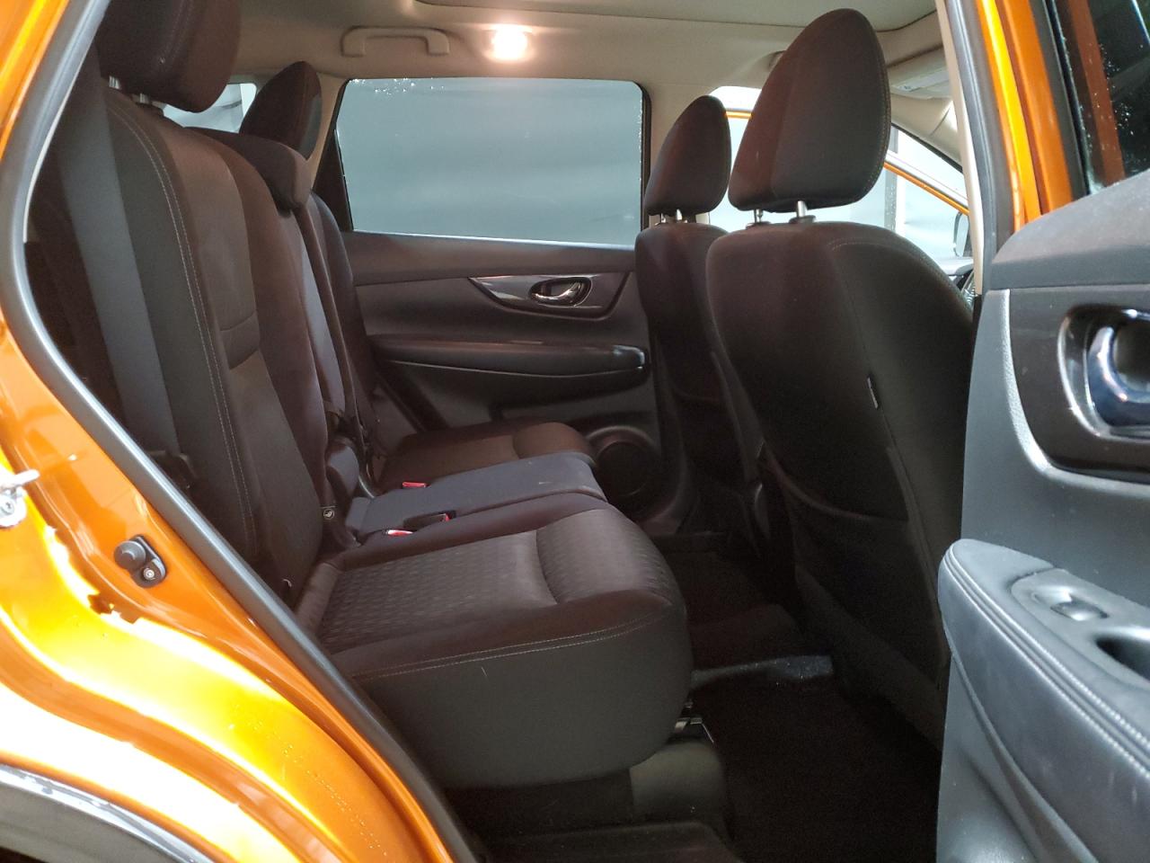 2019 Nissan Rogue - Image 11