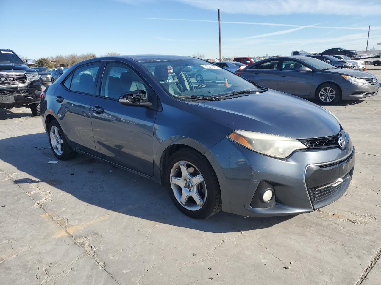 VIN 2T1BURHE4GC502639 2016 TOYOTA COROLLA no.4