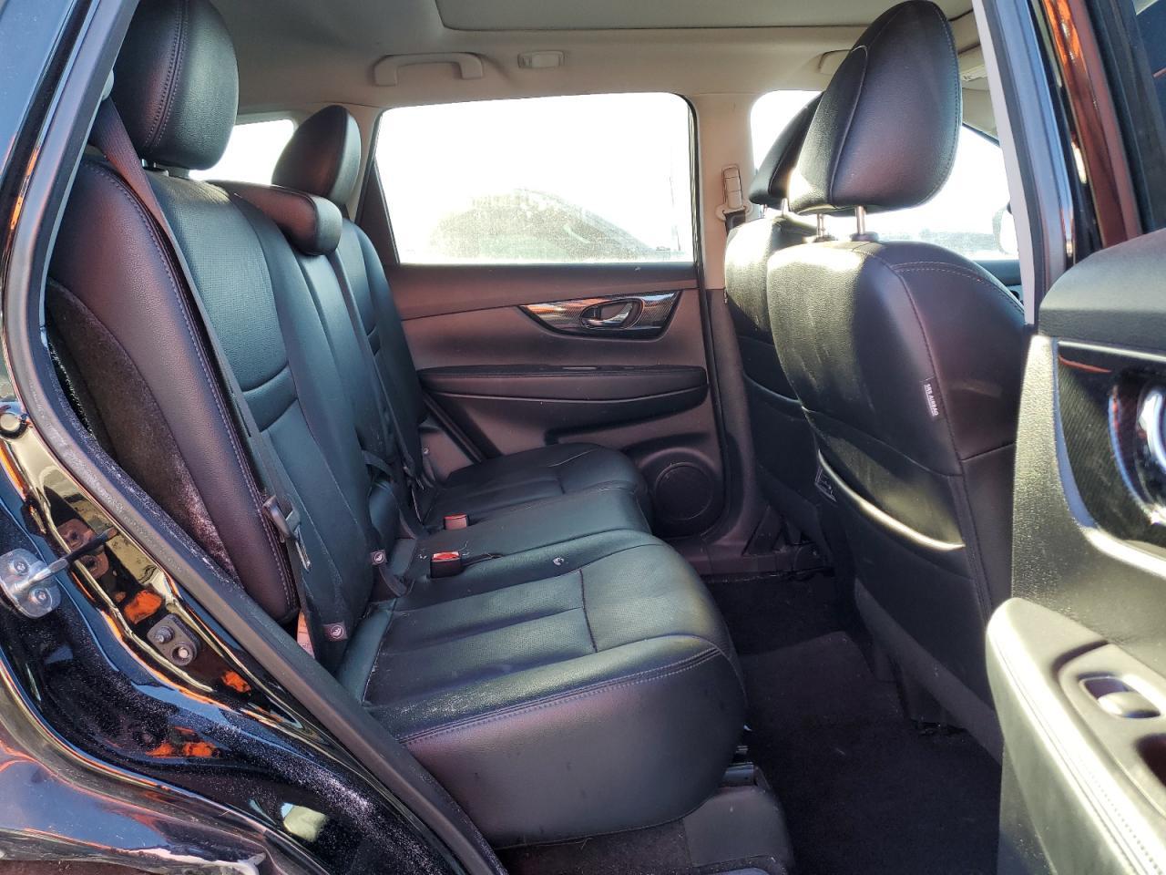 2019 Nissan Rogue - Image 11