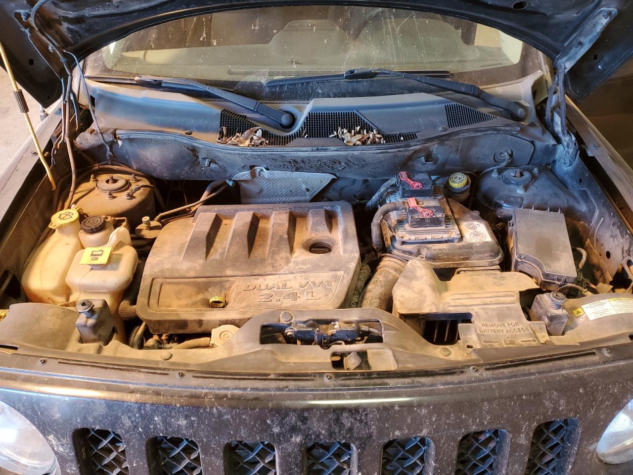 2011 Jeep Liberty (Patriot) - Image 12