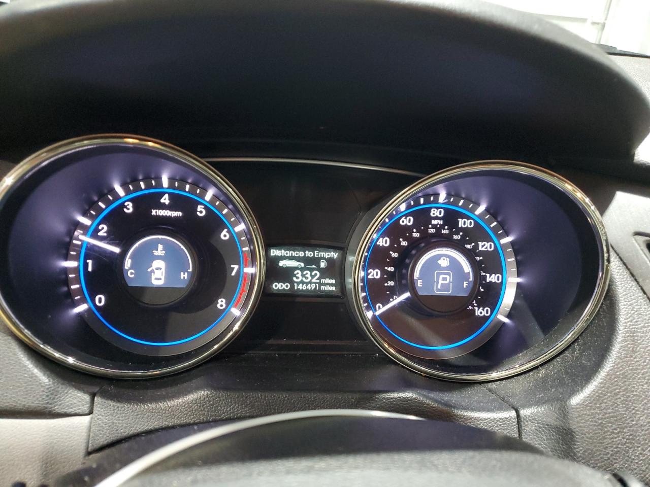 2013 Hyundai Sonata - Image 9