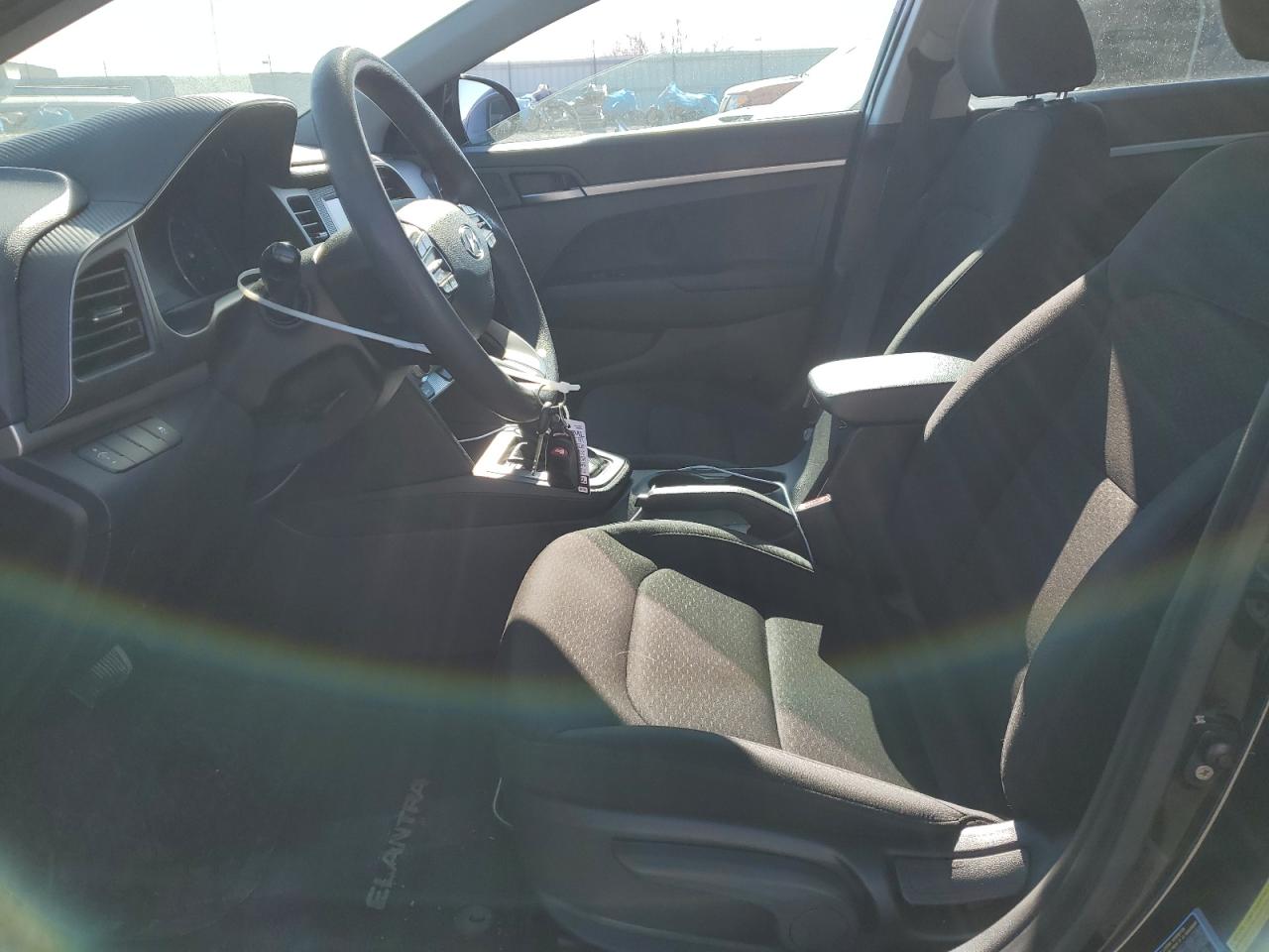 2019 Hyundai Elantra - Image 7