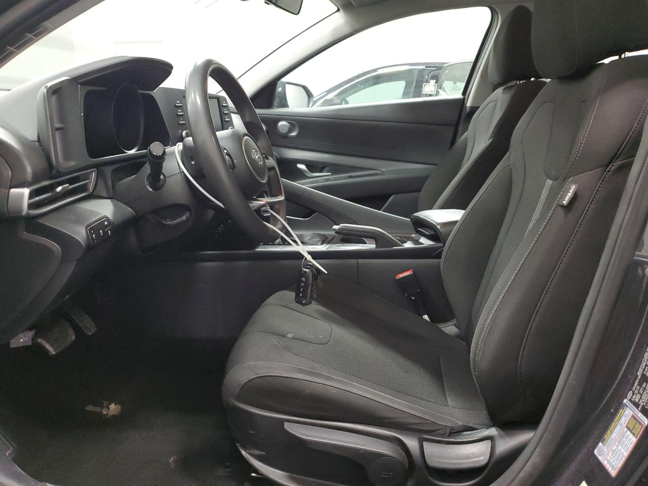2021 Hyundai Elantra - Image 7