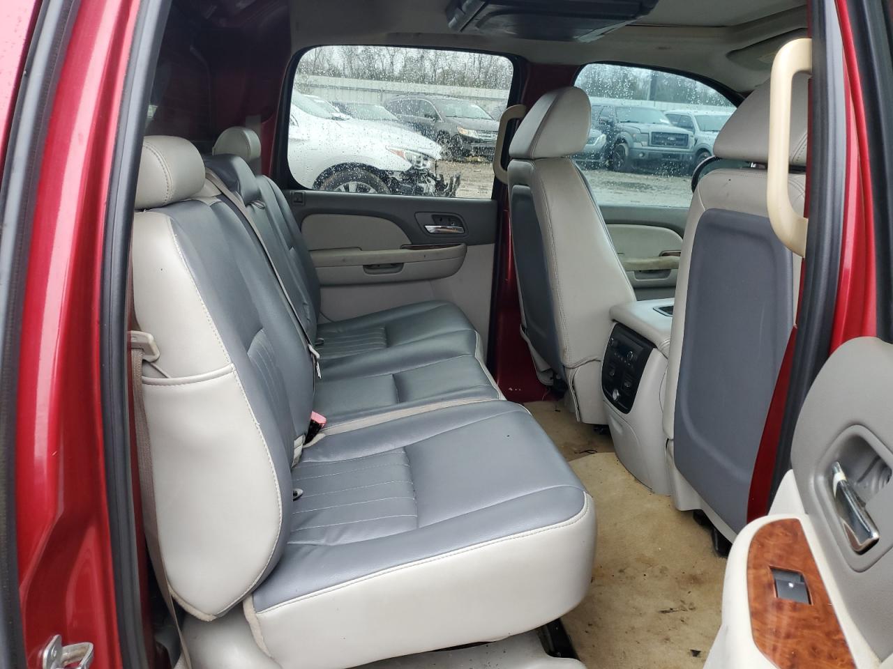2007 Chevrolet Avalanche - Image 10