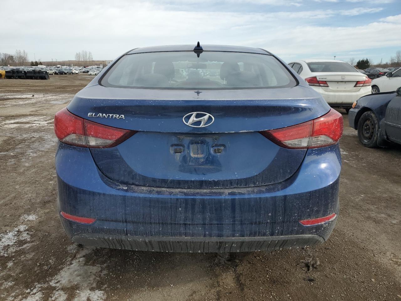 2016 Hyundai Elantra - Image 6