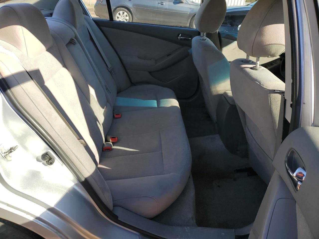 2012 Nissan Altima - Image 11