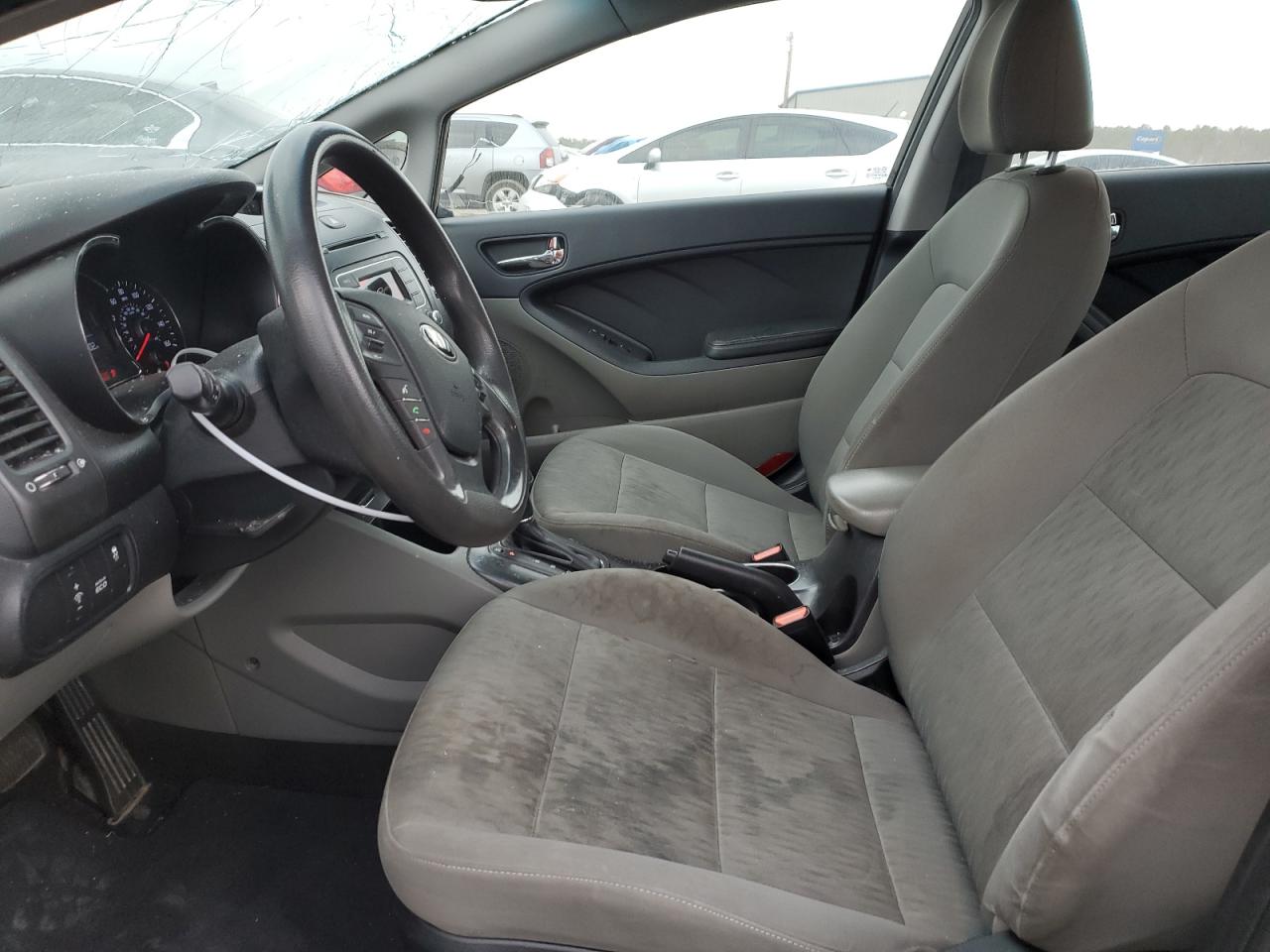 2015 Kia Forte - Image 7