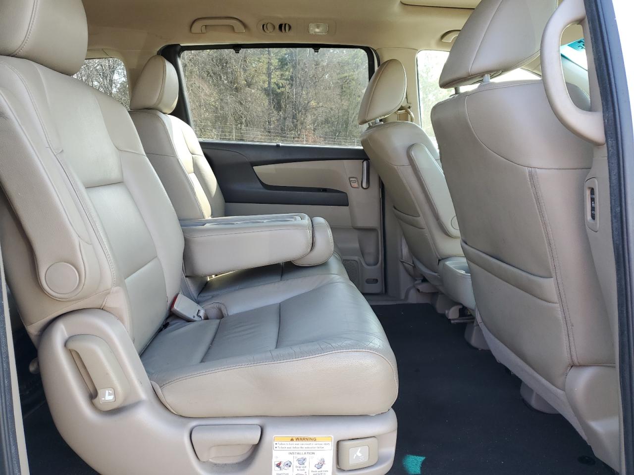 2012 Honda Odyssey - Image 11