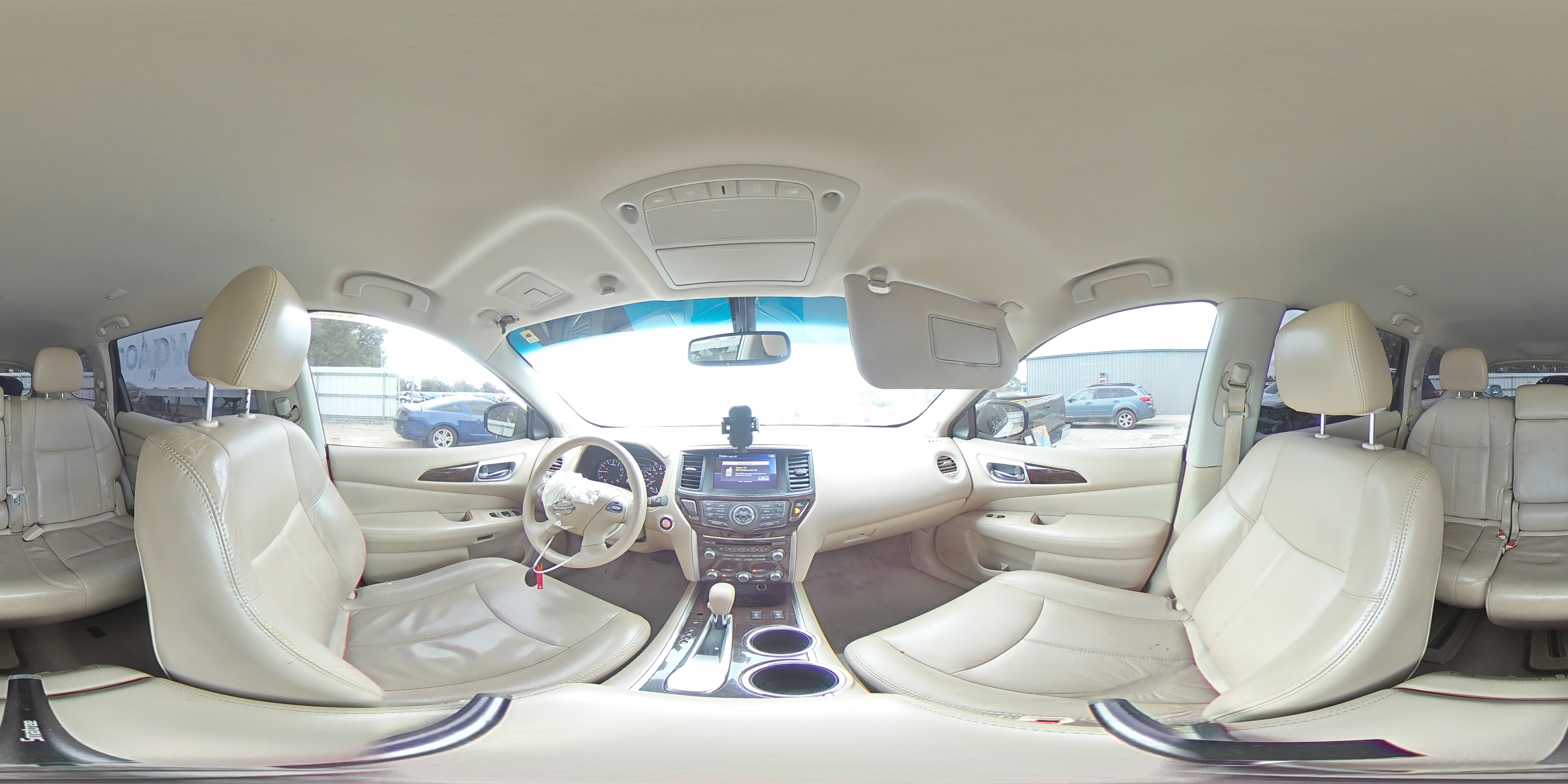 2014 Nissan Pathfinder - Image 15