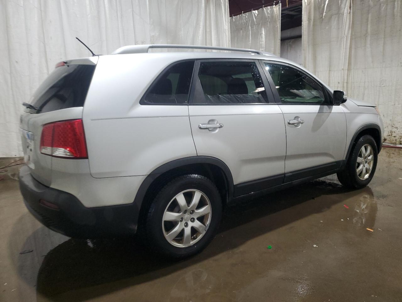 2011 Kia Sorento - Image 3