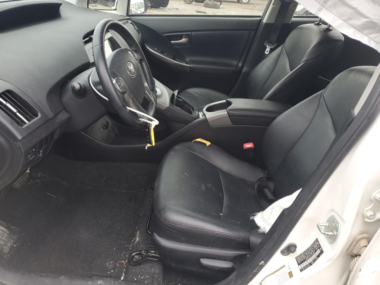 2013 Toyota Prius - Image 7