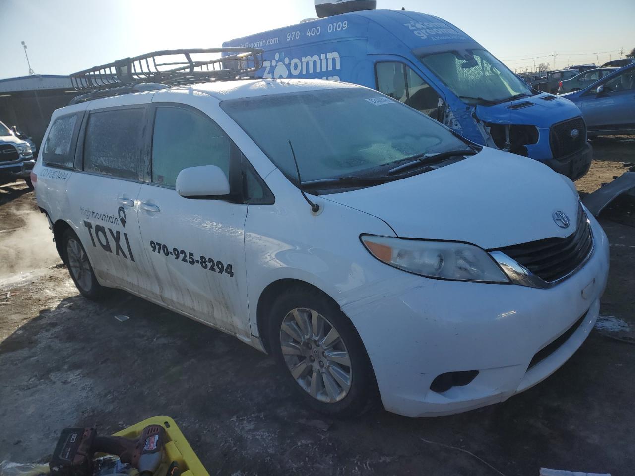 2012 Toyota Sienna - Image 4