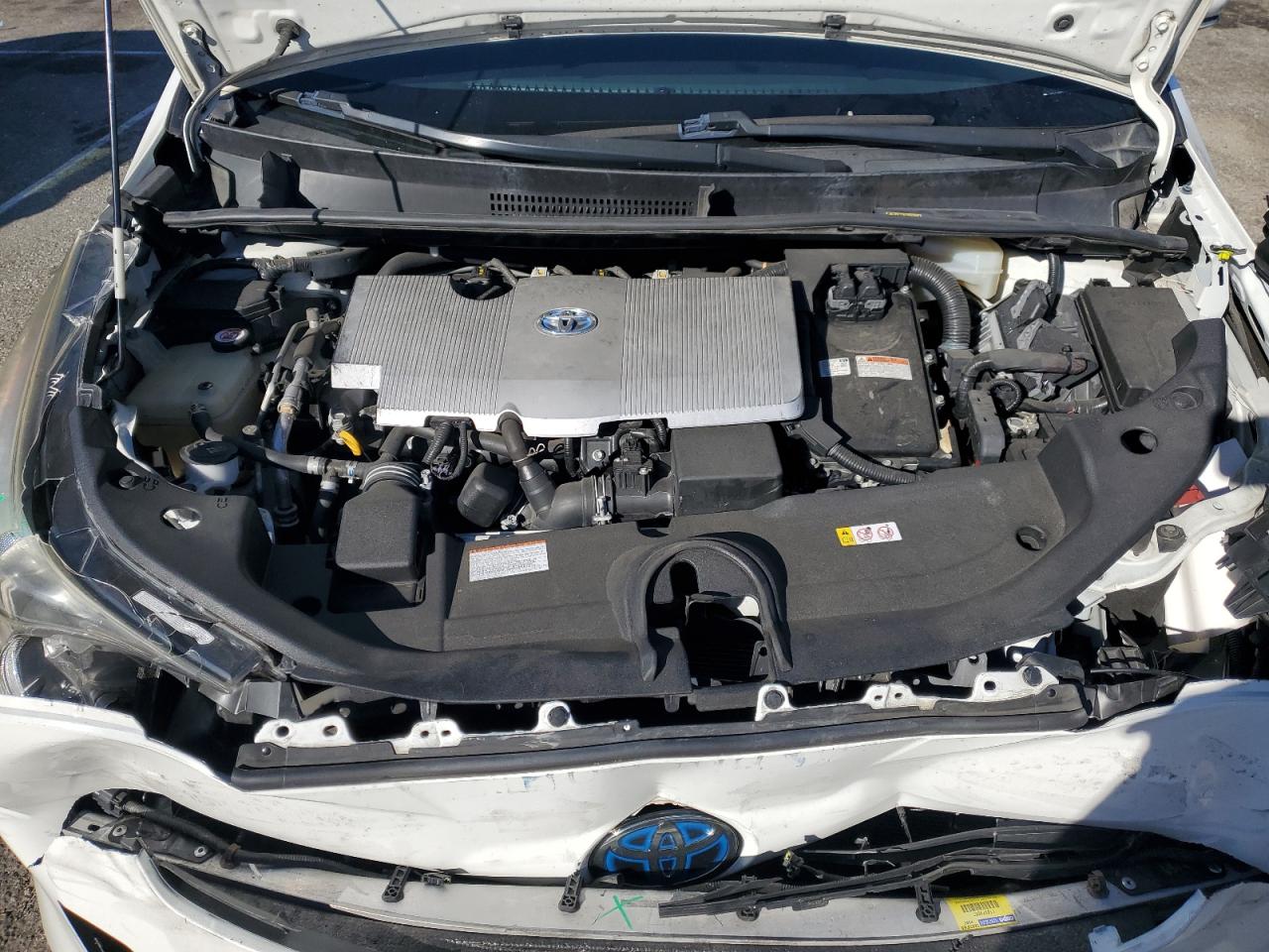 2016 Toyota Prius - Image 11