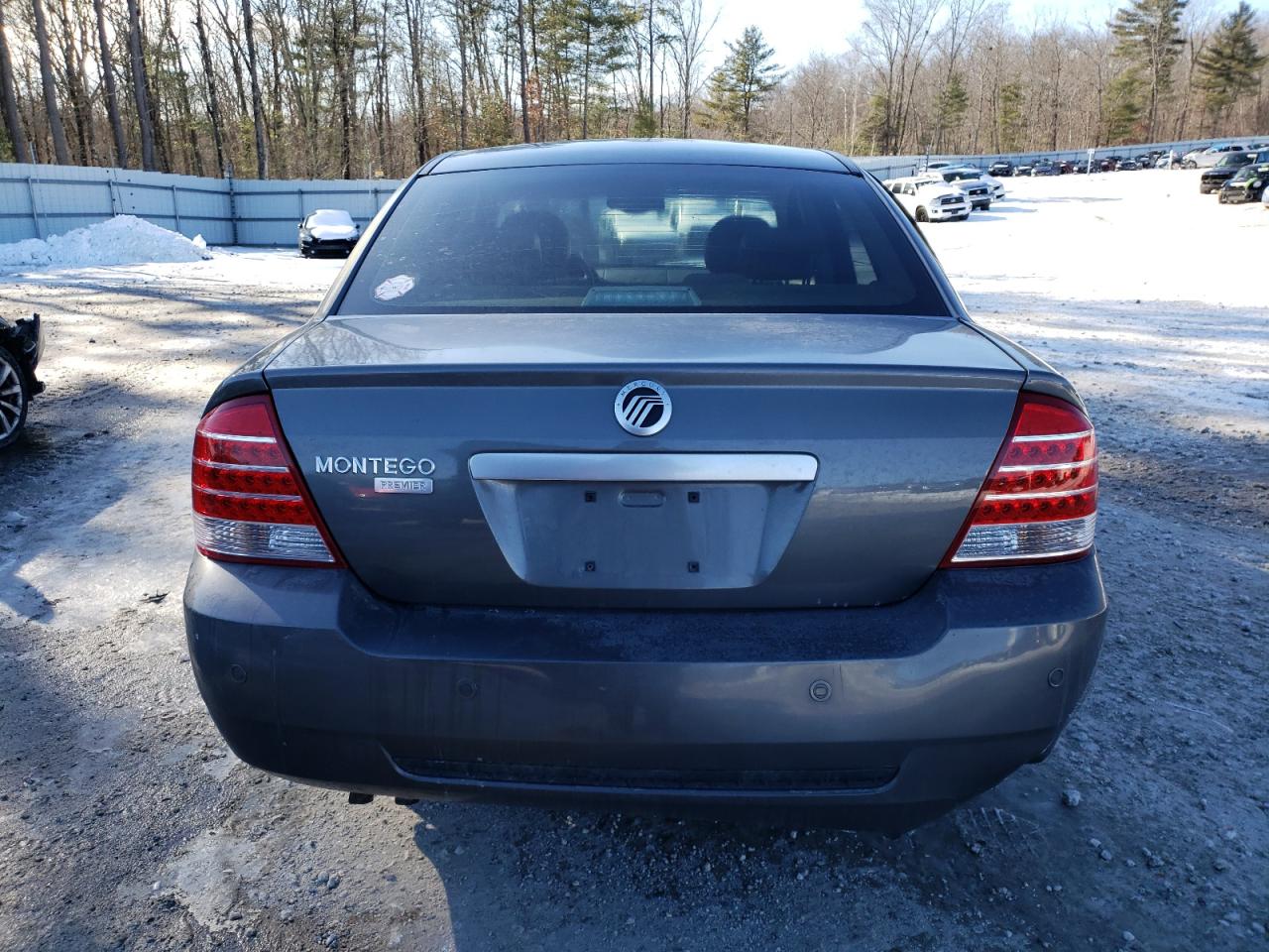 2005 Mercury Montego - Image 6
