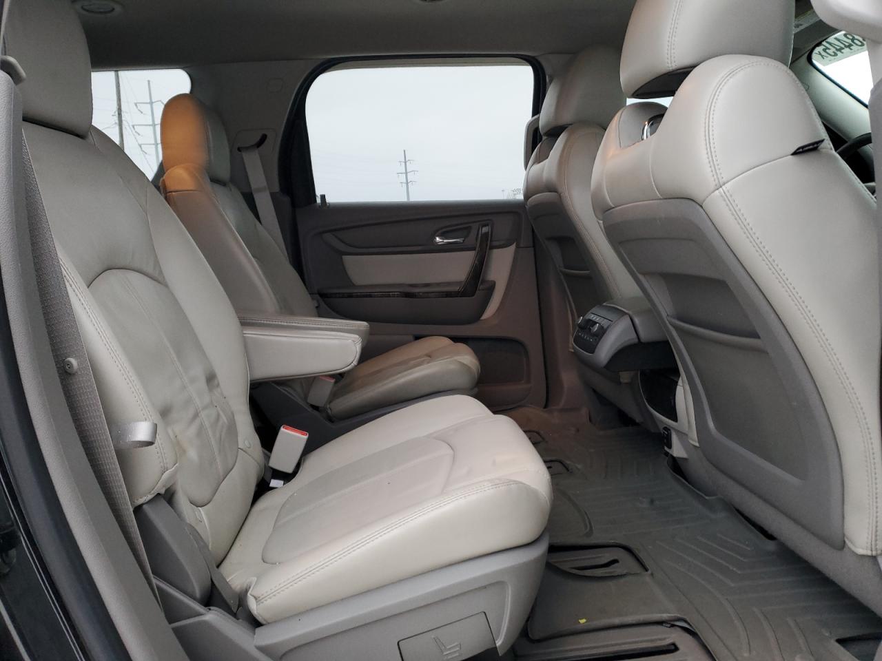 2015 GMC Acadia - Image 11
