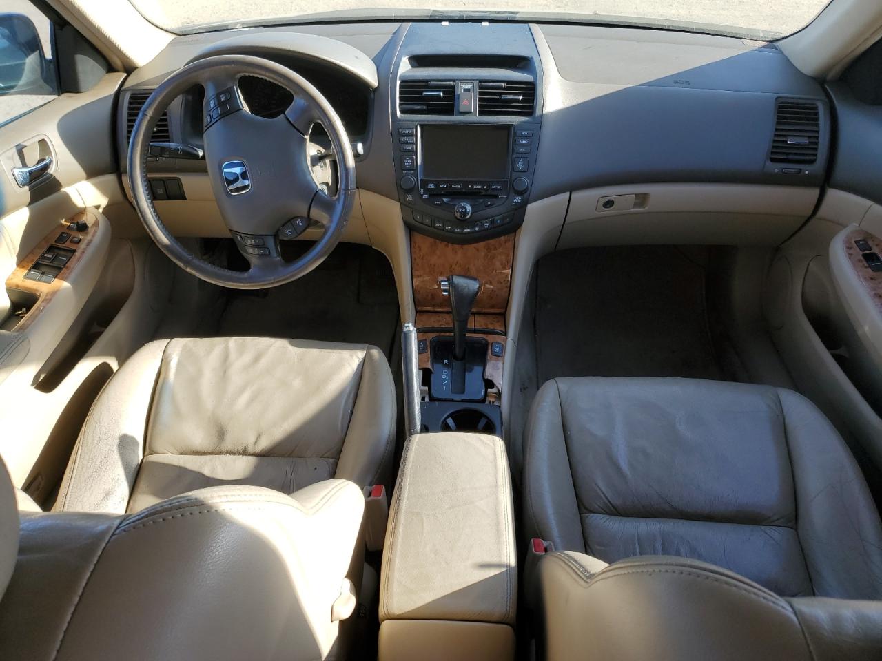 2004 Honda Accord - Image 8