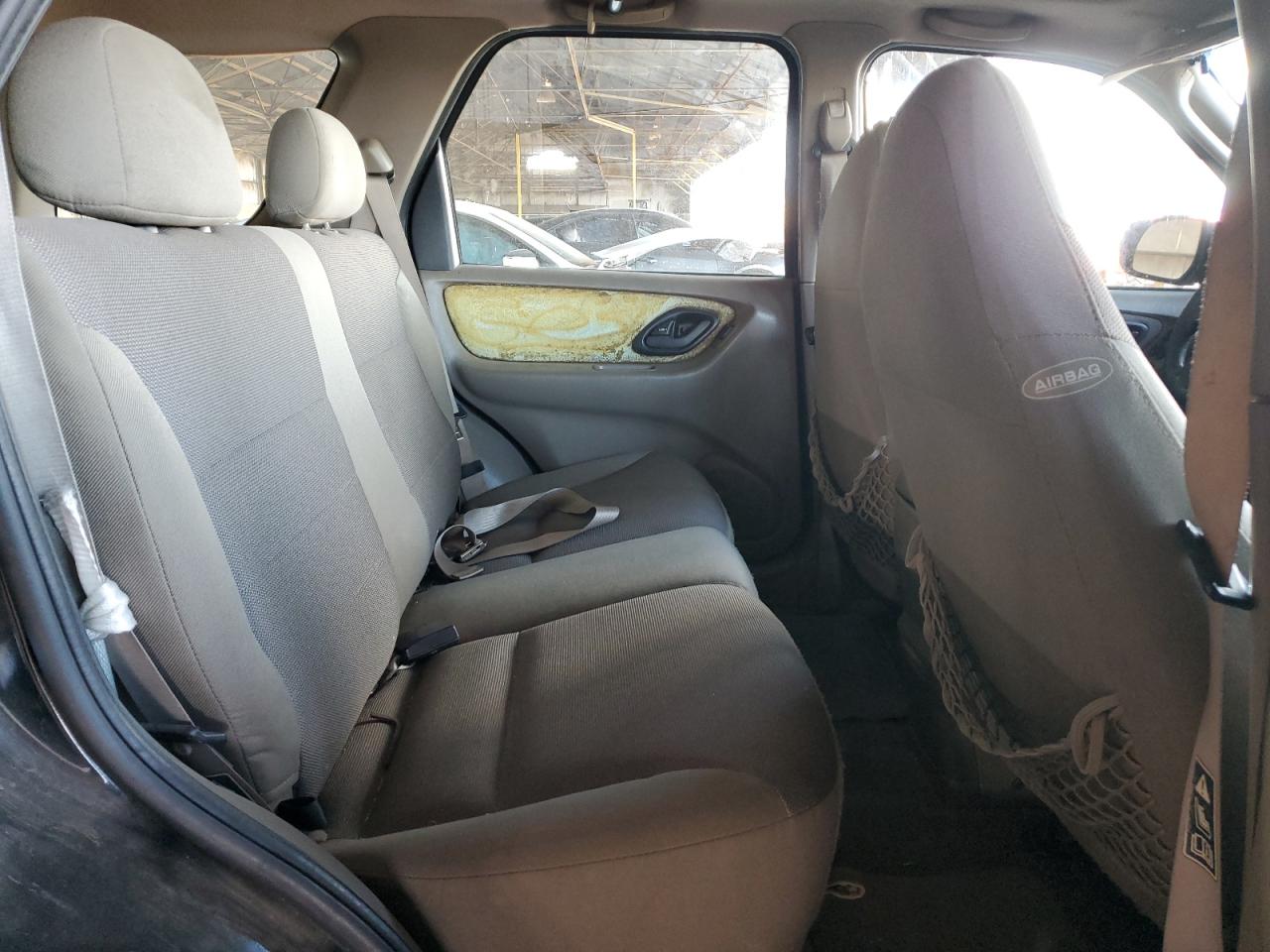 2001 Ford Escape - Image 10