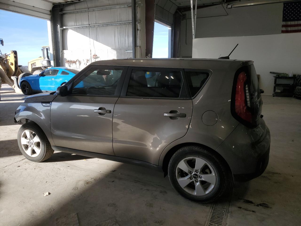 2019 Kia Soul - Image 2