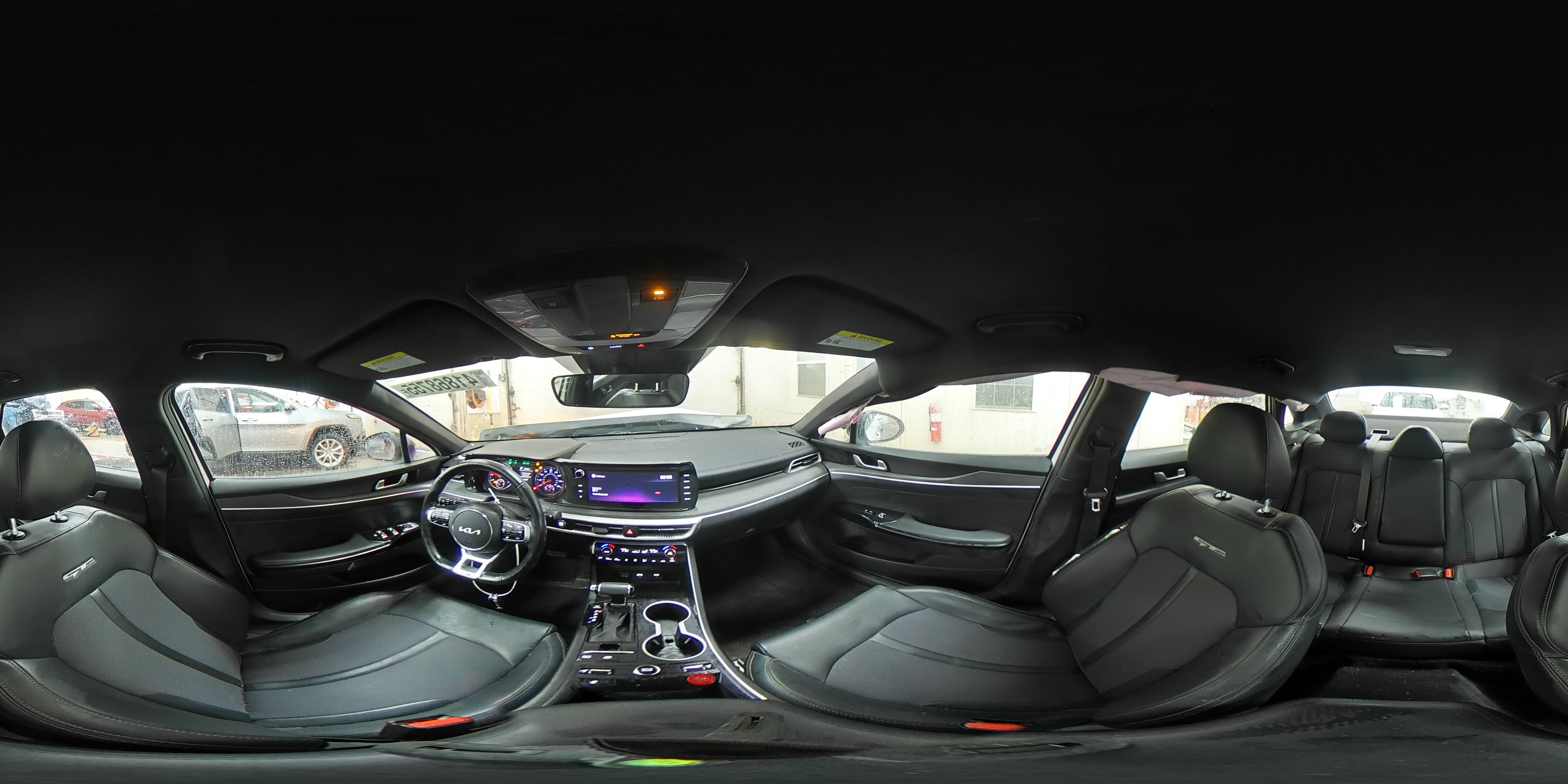 2022 Kia K5 - Image 15