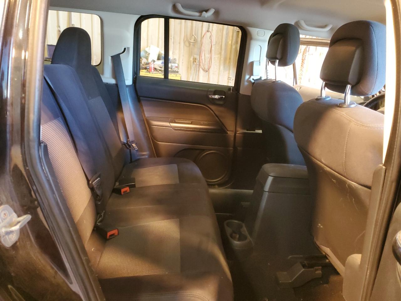 2011 Jeep Liberty (Patriot) - Image 11