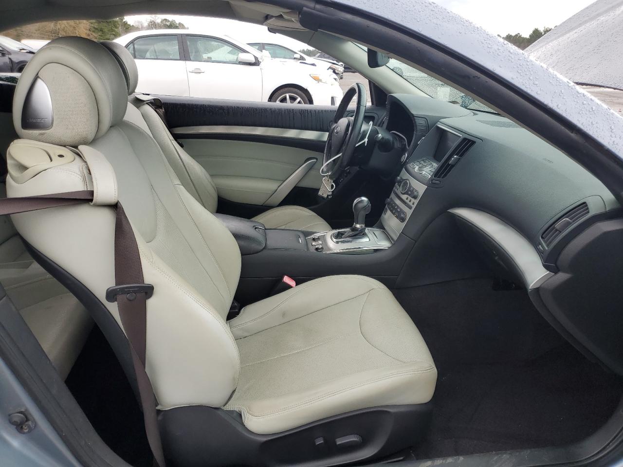 2015 Infiniti Q60 - Image 7