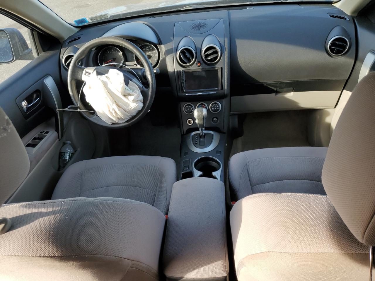 2012 Nissan Rogue - Image 8