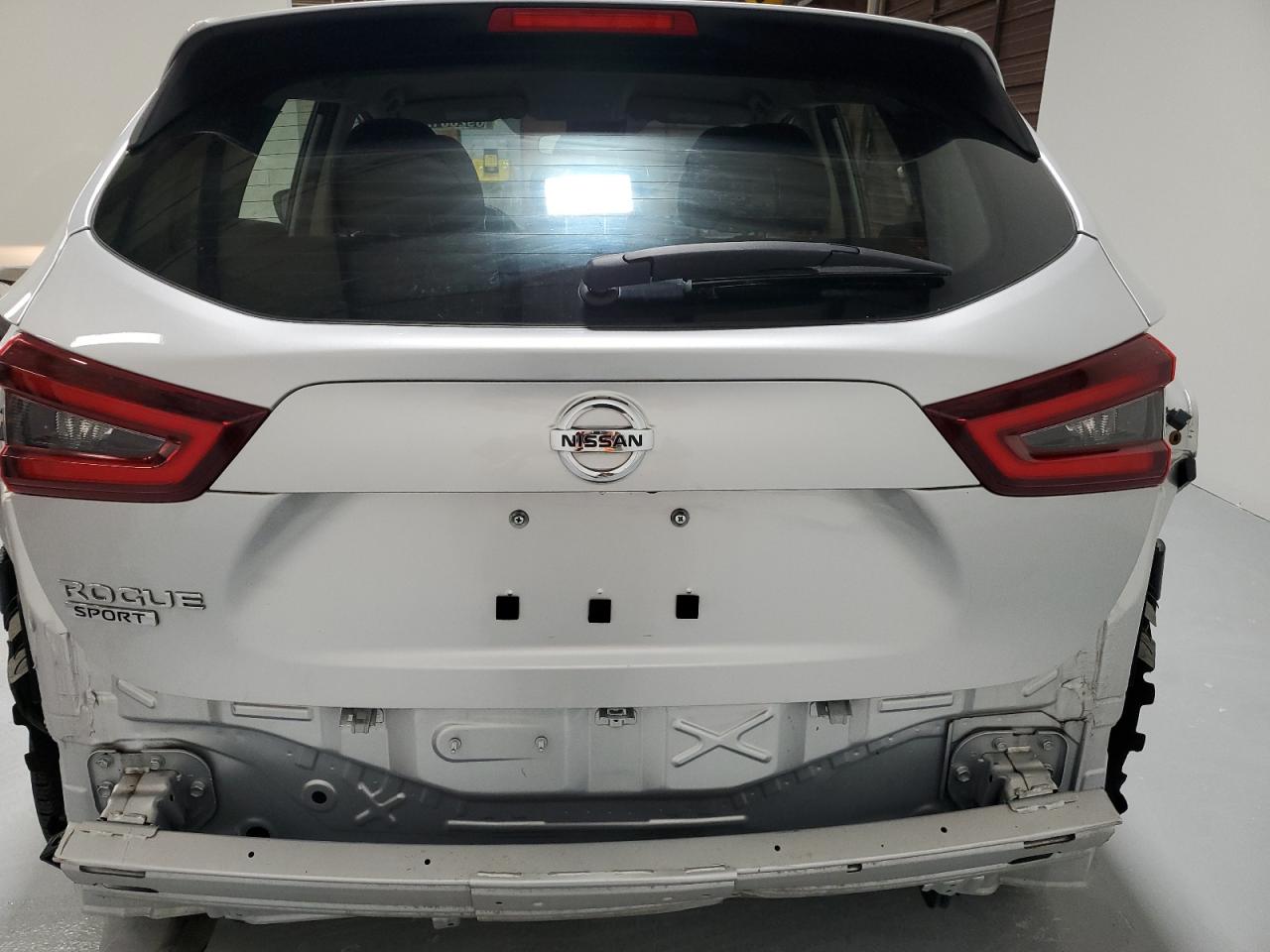 2021 Nissan Rogue - Image 6