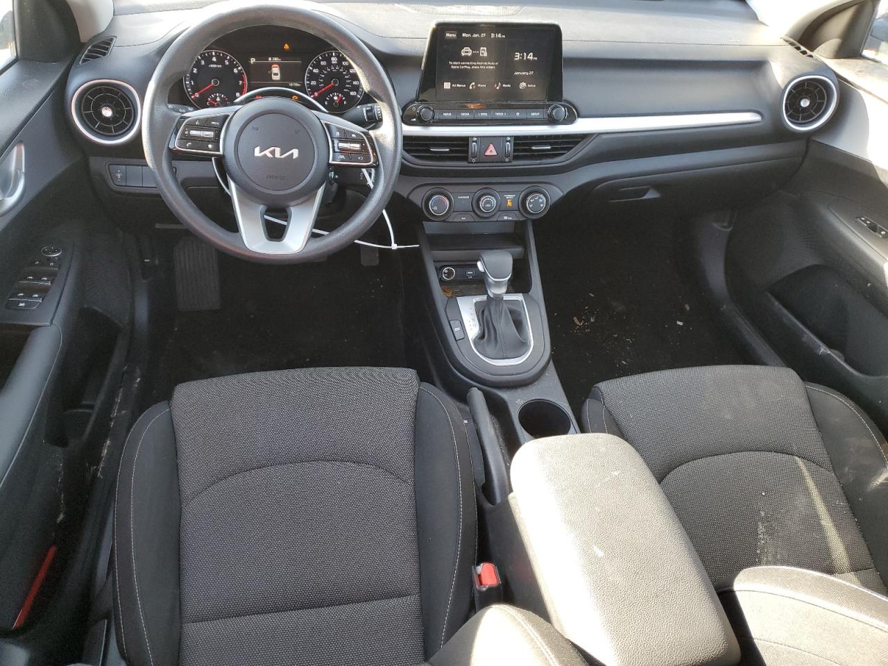 2024 Kia Forte - Image 8