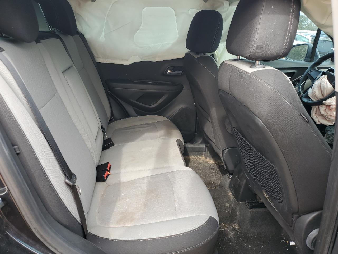 2015 Chevrolet Trax - Image 11