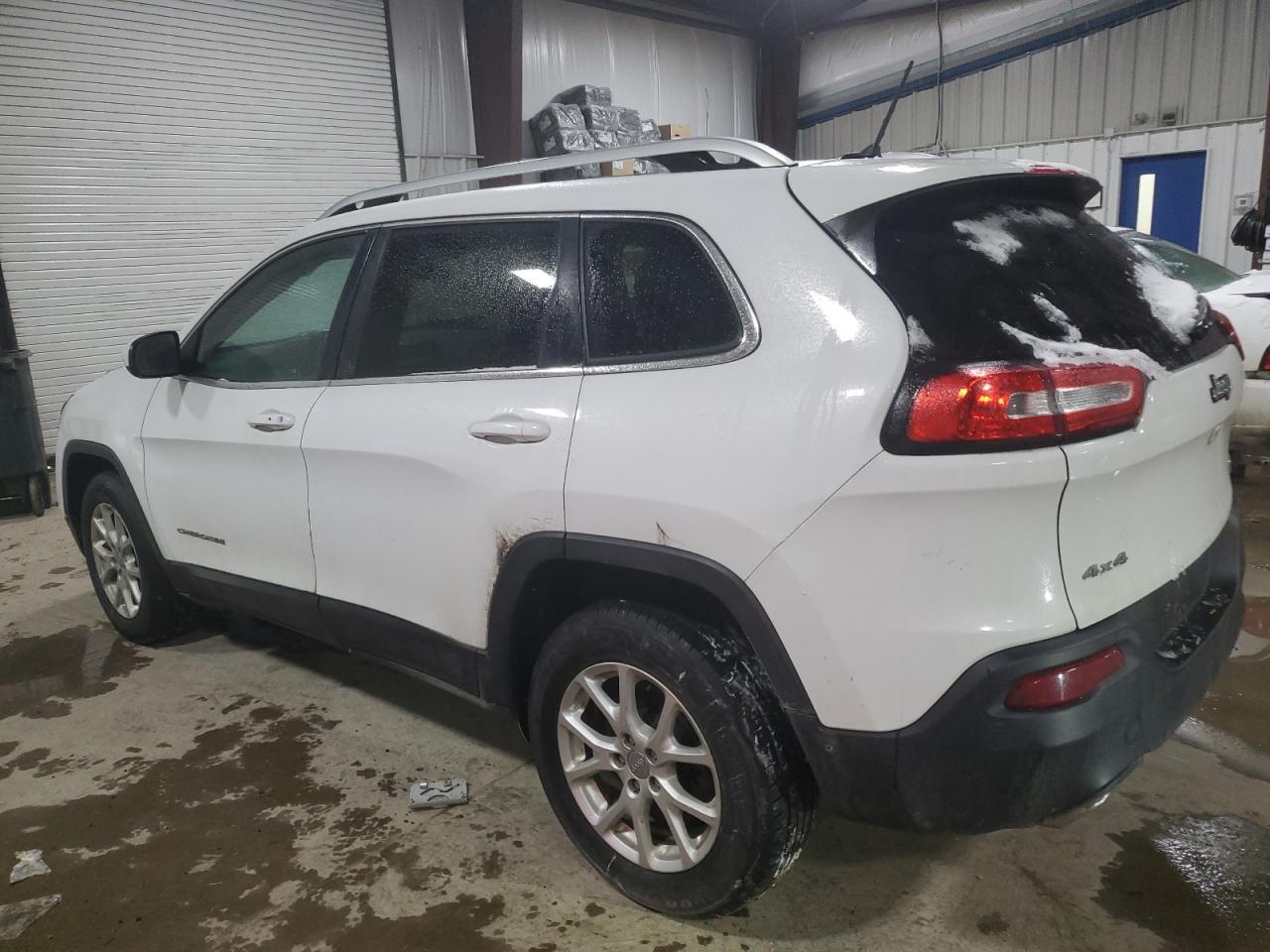 2015 Jeep Grand Cherokee - Image 2