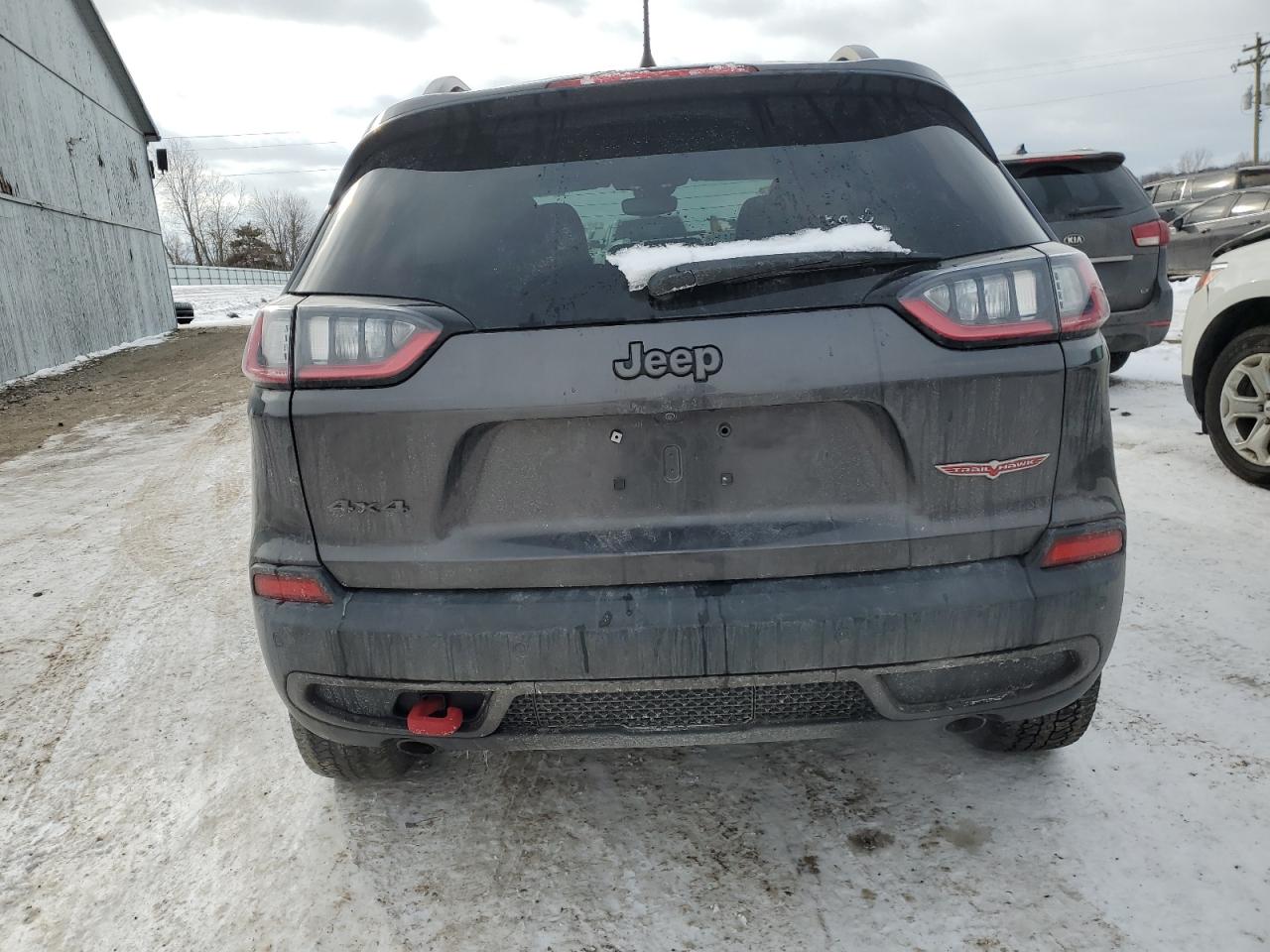 2019 Jeep Cherokee - Image 6
