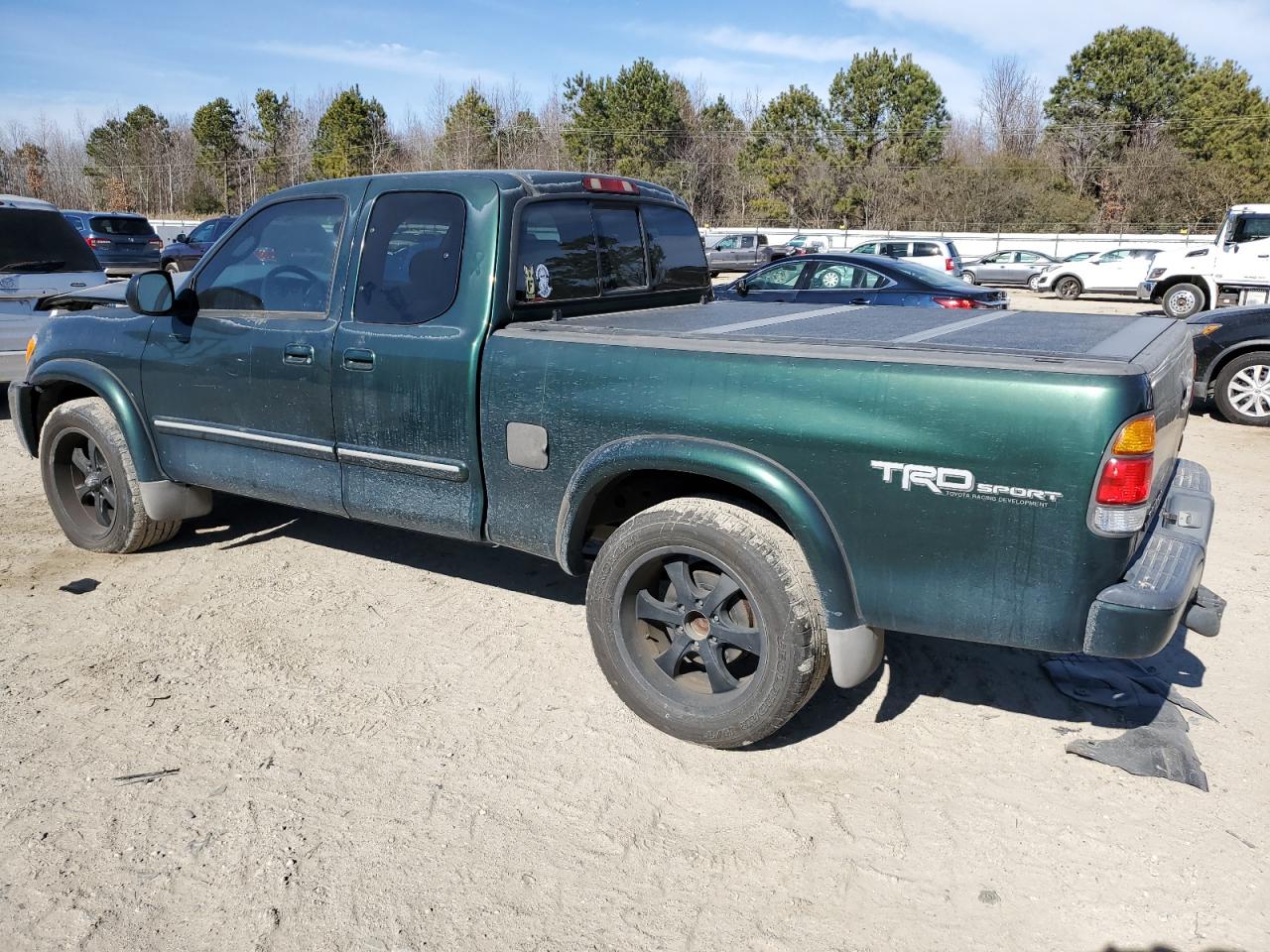 2004 Toyota Tundra - Image 2