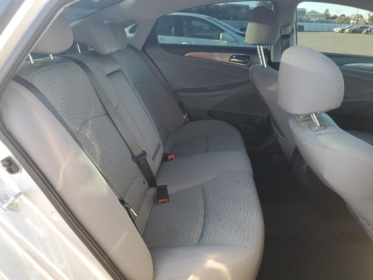 2015 Hyundai Sonata - Image 10