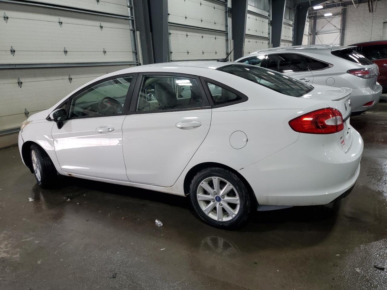2012 Ford Fiesta - Image 2