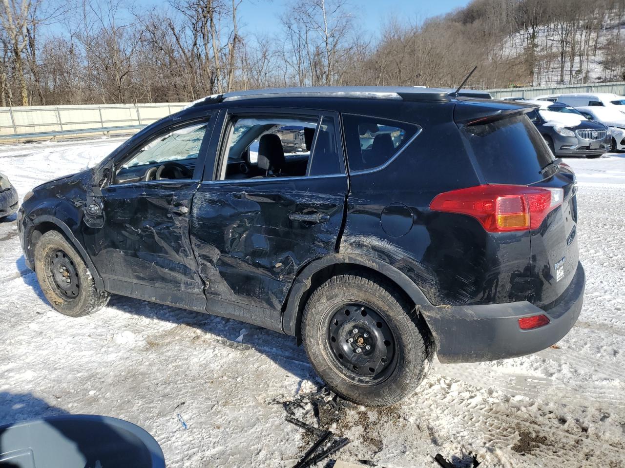 2015 Toyota RAV 4 - Image 2