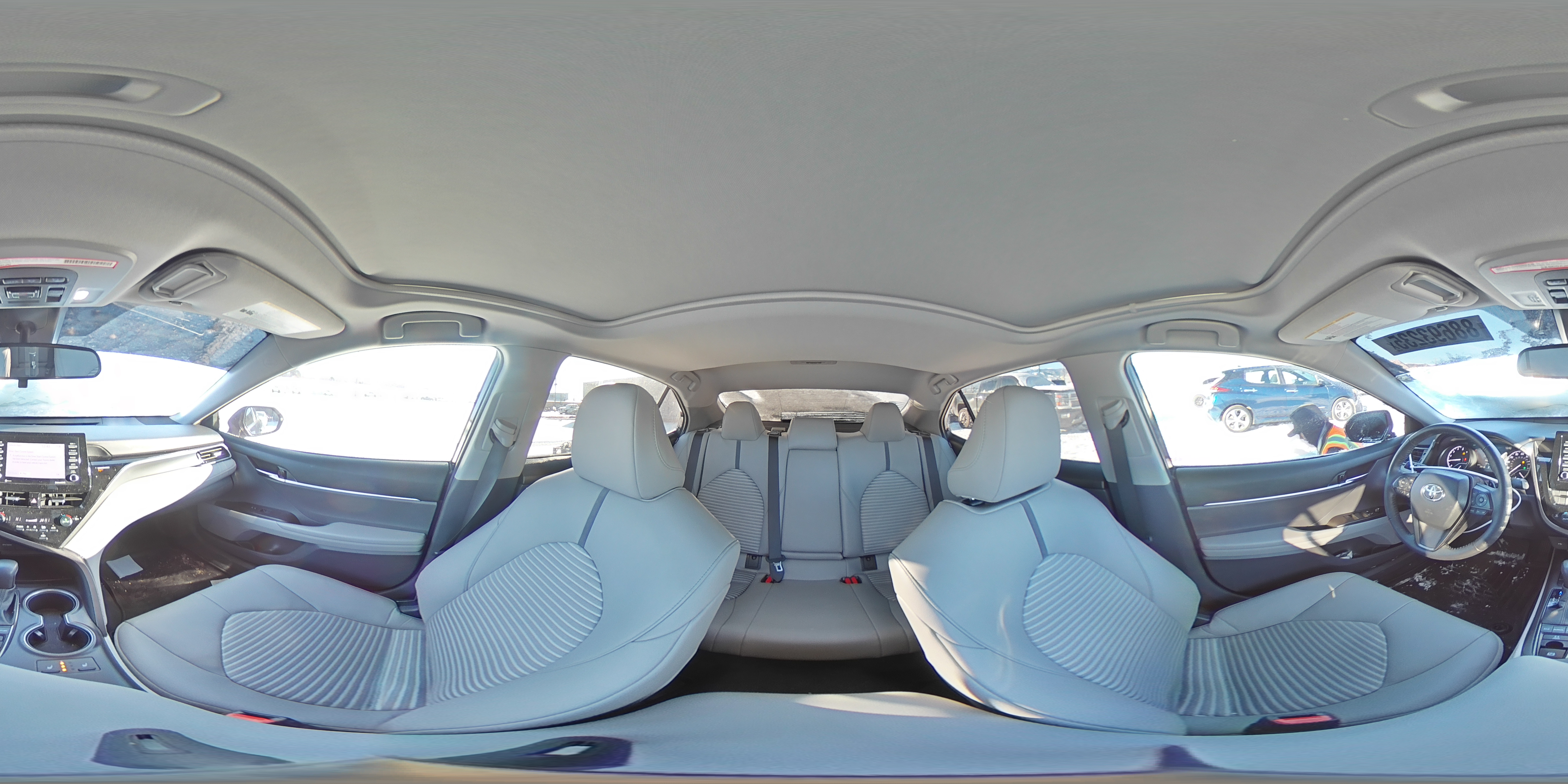 2022 Toyota Camry - Image 13