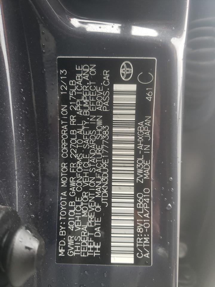 2014 Toyota Prius - Image 12