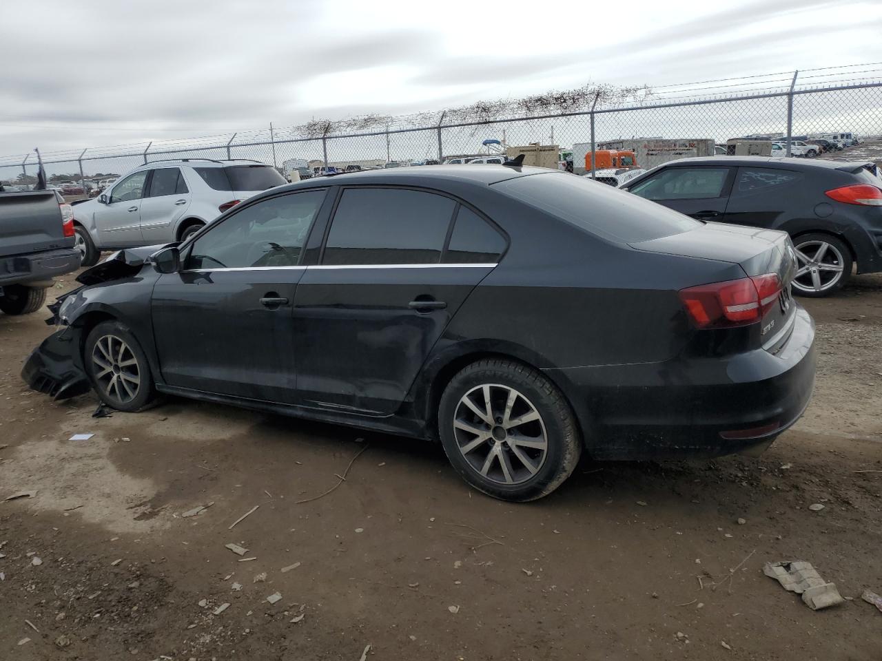 2017 Volkswagen Jetta - Image 2