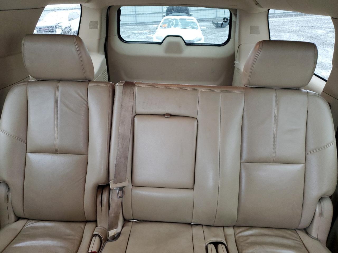 2012 Chevrolet Suburban - Image 10