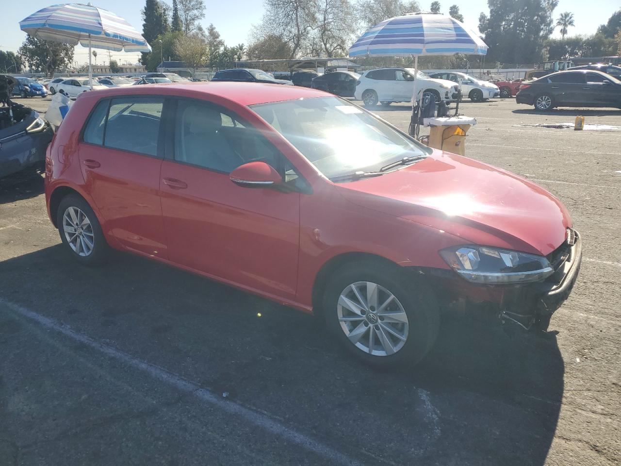 2018 Volkswagen Golf - Image 4
