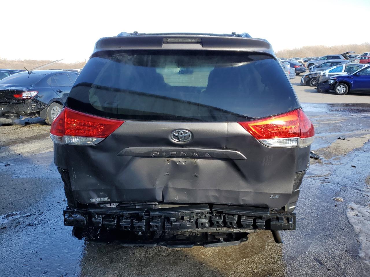 2013 Toyota Sienna - Image 6
