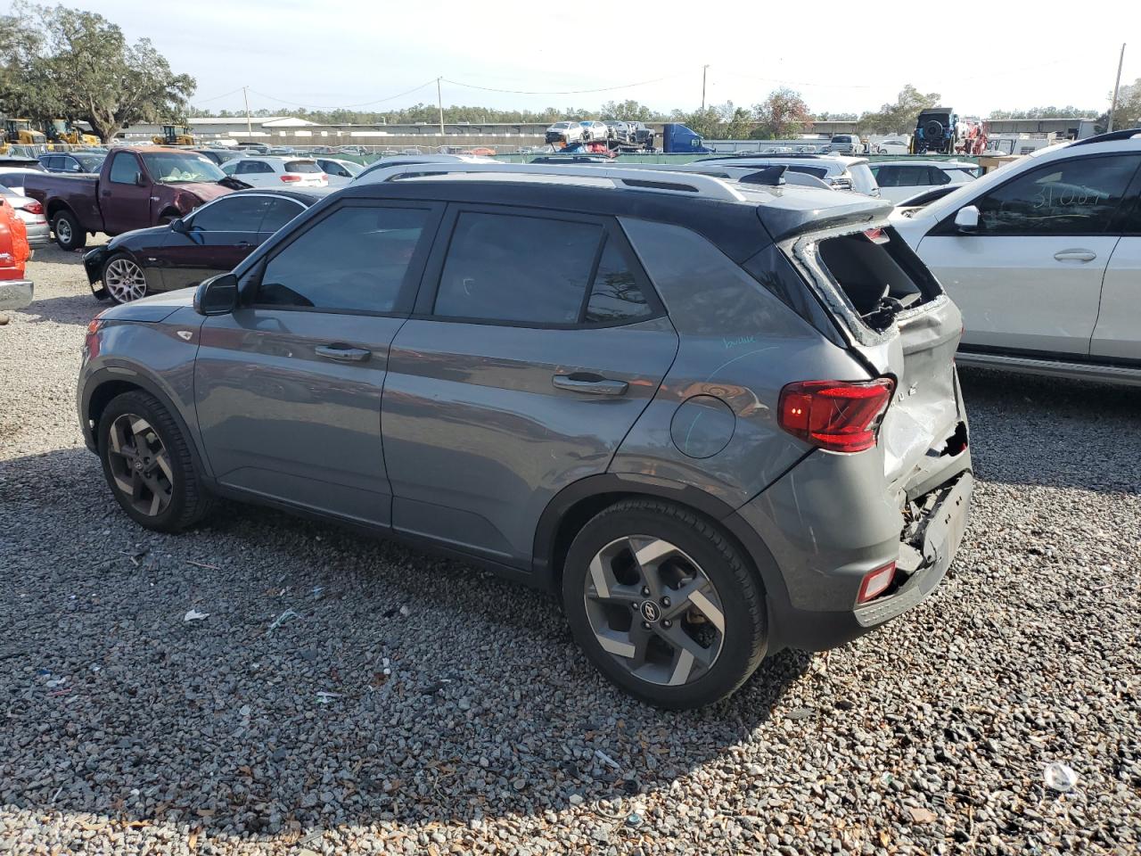 2022 Hyundai Venue - Image 2