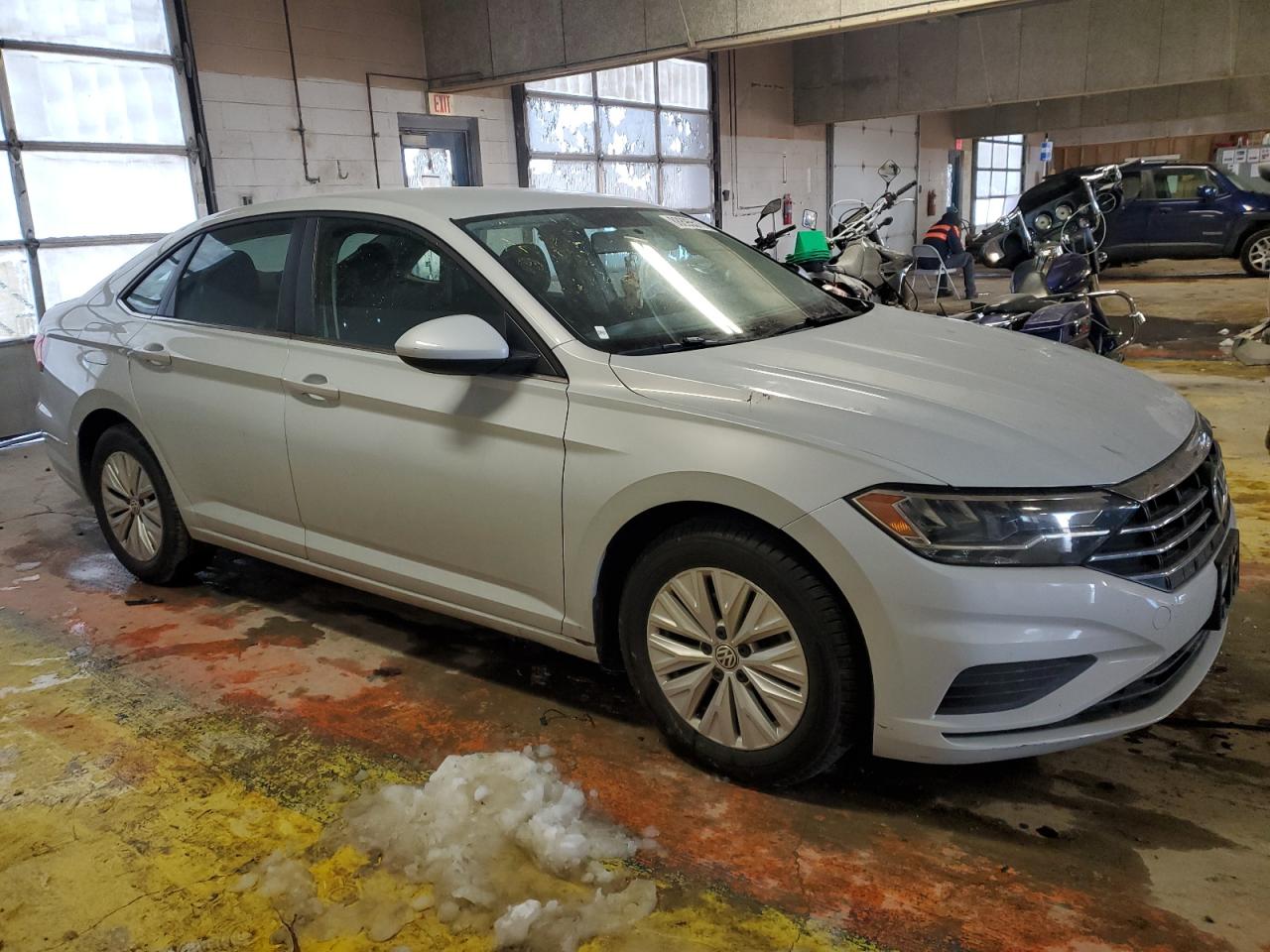 2019 Volkswagen Jetta - Image 4