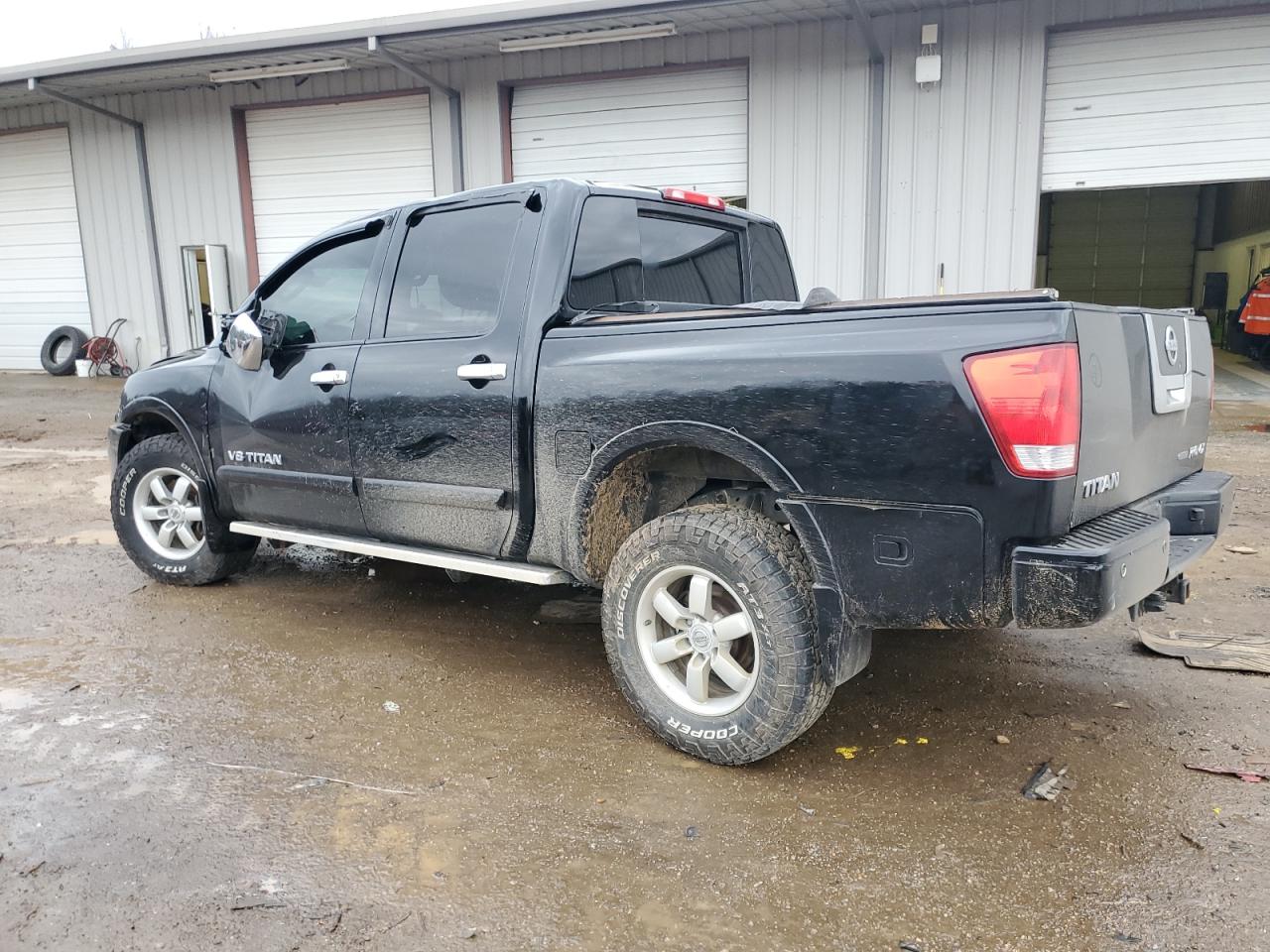 2011 Nissan Titan - Image 2