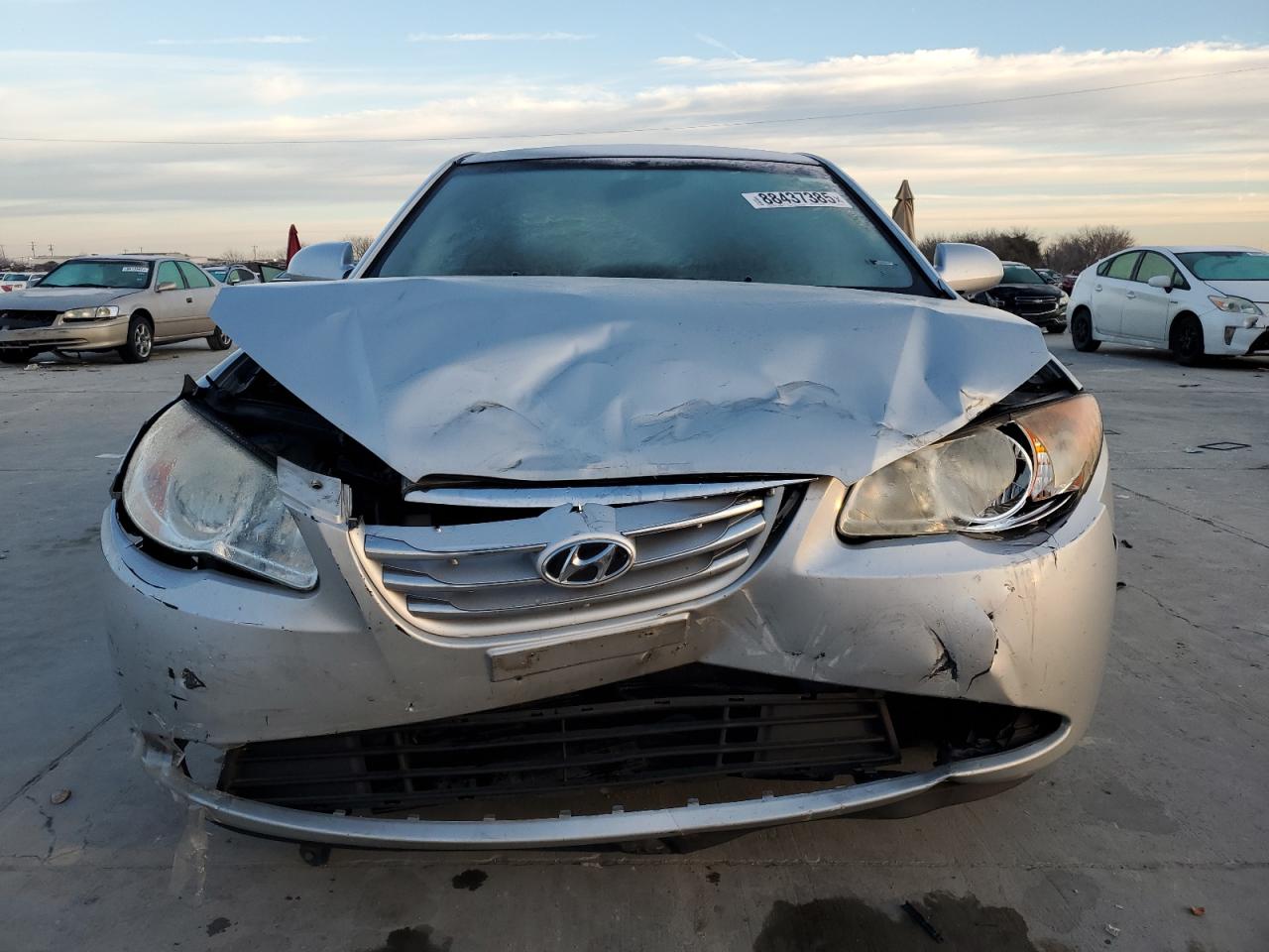 2010 Hyundai Elantra - Image 5