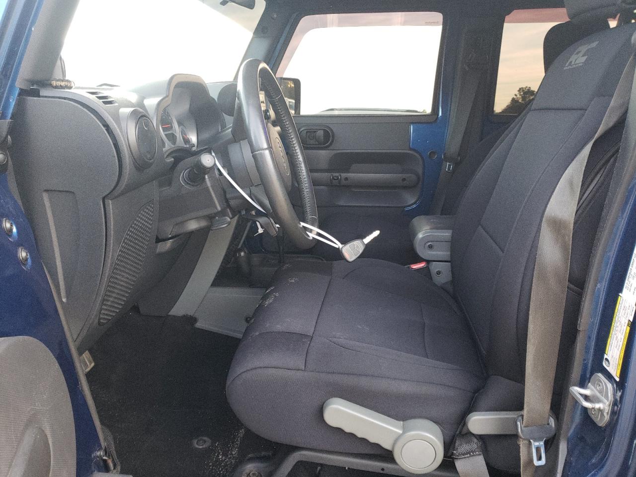 2010 Jeep Wrangler - Image 7