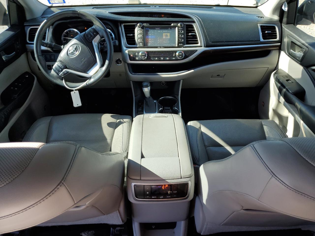 2015 Toyota Highlander - Image 8