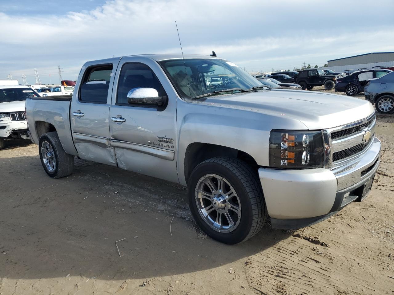 2010 Chevrolet Silverado - Image 4
